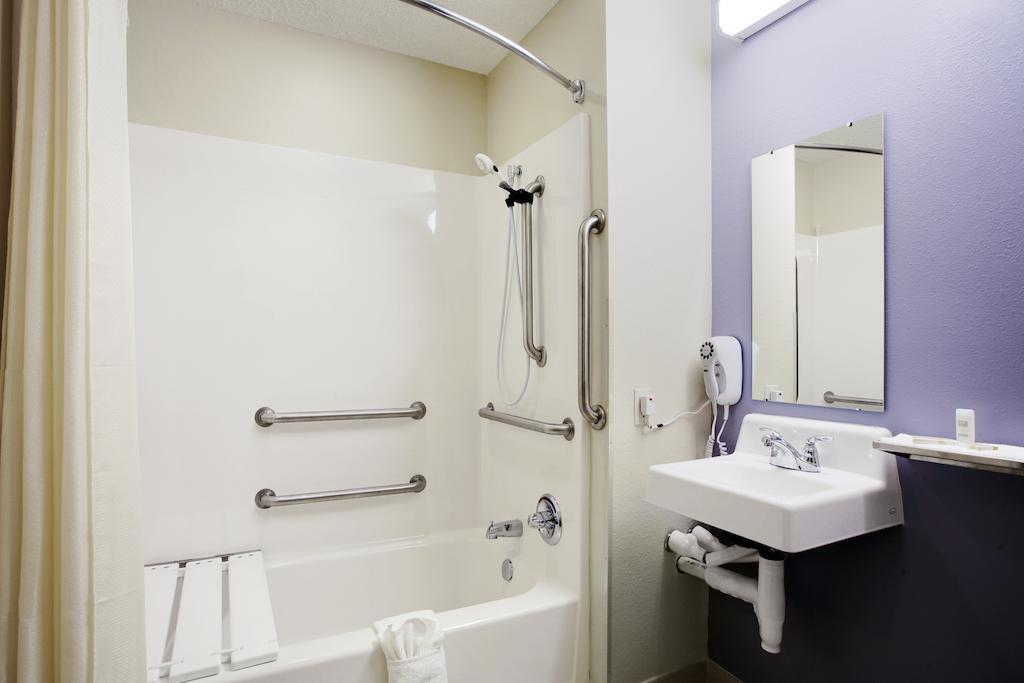 Hotel Microtel & Bath