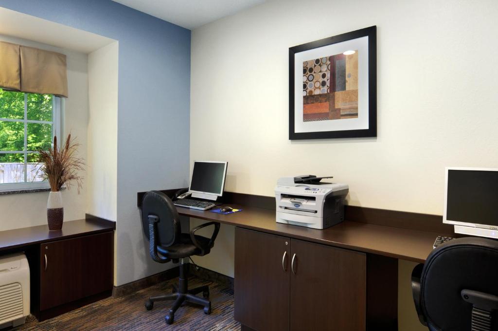 Microtel & Hotel 3*